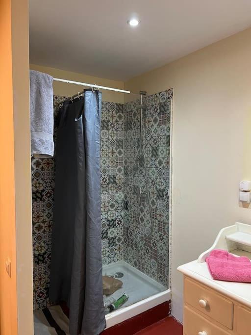 Apartamento Abierto Con Patio Matadepera 外观 照片