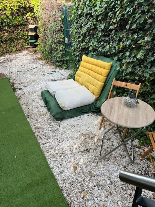Apartamento Abierto Con Patio Matadepera 外观 照片